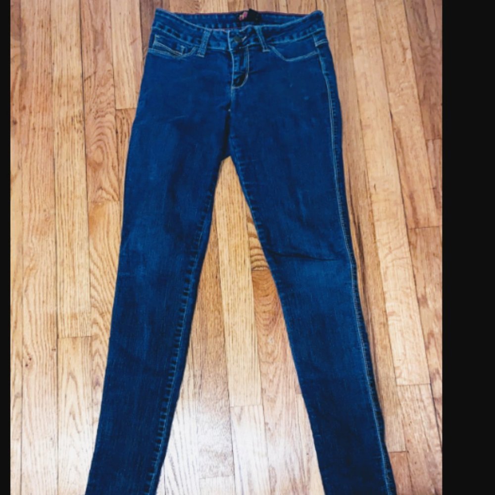 Forever 21 Skinny Jeans 26 Soft 7.5 rise